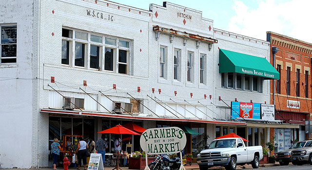 Navasota homes for sale